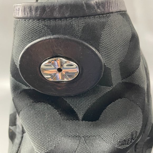 Exquisite Rare Coach # 13232P Pilot Parker Op Art Riley Bag, Black - Picture 5 of 16